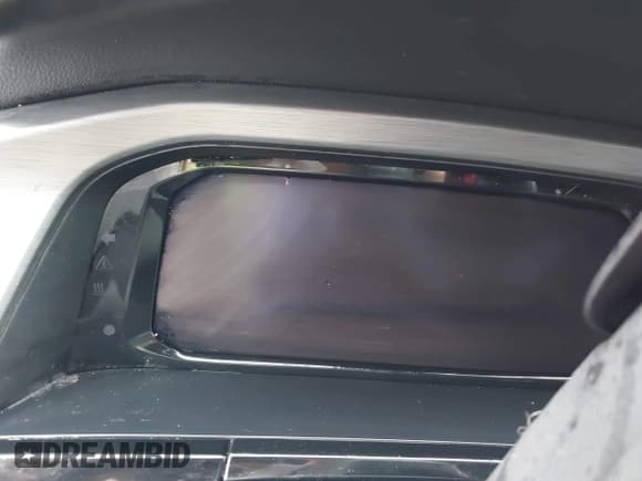 ✅ 2024 Volkswagen Atlas SE • VIN: 1V2LE2CA7RC210703 • Lot: 41281929. Wystawiony na IAAI z przebiegiem Nie podano. Bezpłatny archiwum sprzedaży aukcyjnych z USA i szczegółowy raport historii pojazdu na DreamBid. Zdjęcie 7.