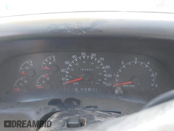 ✅ 2001 Ford F-350 XL • VIN: 1FTSW31S21EA83444 • Лот: 43655944. Опубликован ранее на IAAI с пробегом 193 884 миль. Бесплатный доступ к архиву аукционных продаж из США и подробный отчёт об истории автомобиля на DreamBid. Изображение 7.