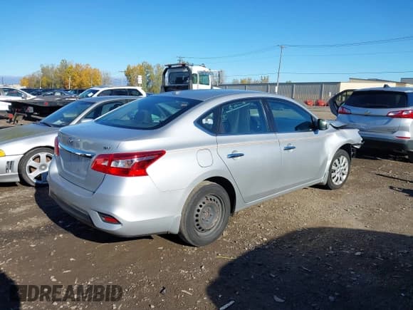 ✅ 2017 Nissan Sentra SV • VIN: 3N1AB7APXHY257819 • Лот: 43537868. Опубликован ранее на IAAI с пробегом 117 993 миль. Бесплатный доступ к архиву аукционных продаж из США и подробный отчёт об истории автомобиля на DreamBid. Изображение 4.