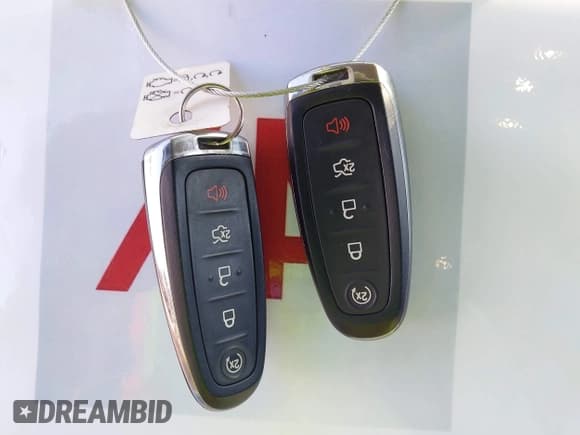 ✅ 2013 Ford C-Max SEL • VIN: 1FADP5CU5DL549289 • Lot: 43704297. Wystawiony na IAAI z przebiegiem 147 088 mil. Bezpłatny archiwum sprzedaży aukcyjnych z USA i szczegółowy raport historii pojazdu na DreamBid. Zdjęcie 11.