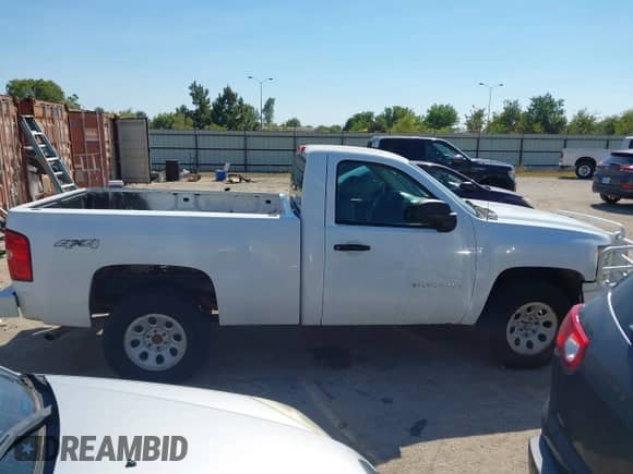 2010 Chevrolet Silverado 1500 Work Truck with VIN 1GCPKPEA0AZ127539, listed as a IAAI auction lot 43450669 with 180,695 mi miles and . Bid and sale history available at DreamBid. Image 13.