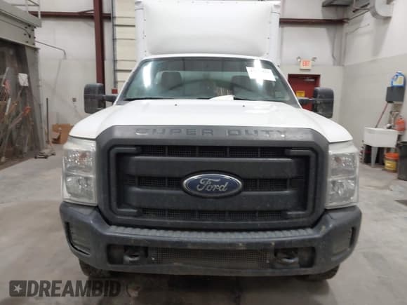 ✅ 2015 Ford F-250 XL • VIN: 1FDBF2B62FED21615 • Lot: 42179503. Listed on IAAI with 417,271 mi. Free auction sales archive from the USA and detailed vehicle history report at DreamBid. Image 12.