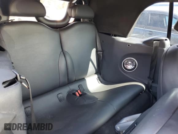 ✅ 2008 MINI Convertible S • VIN: WMWRH33508TL97385 • Lot: 45588455. Listed on Copart with 79,434 mi. Free auction sales archive from the USA and detailed vehicle history report at DreamBid. Image 10.