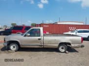 ✅ 1993 Chevrolet Silverado 1500 • VIN: 1GCDC14K2PZ222006 • Lot: 43157986. Wystawiony na IAAI z przebiegiem 286 134 mil. Bezpłatny archiwum sprzedaży aukcyjnych z USA i szczegółowy raport historii pojazdu na DreamBid. Zdjęcie 14.
