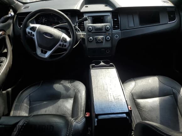 ✅ 2016 Ford Police Interceptor • VIN: 1FAHP2MK1GG101089 • Лот: 82085905. Опубликован ранее на Copart с пробегом 132 992 миль. Бесплатный доступ к архиву аукционных продаж из США и подробный отчёт об истории автомобиля на DreamBid. Изображение 8.