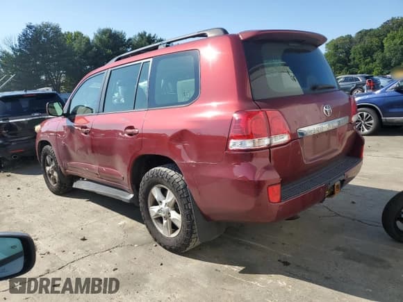 ✅ 2008 Toyota Land Cruiser • VIN: JTMHY05JX85002558 • Лот: 67451454. Опубликован ранее на Copart с пробегом 352 846 миль. Бесплатный доступ к архиву аукционных продаж из США и подробный отчёт об истории автомобиля на DreamBid. Изображение 2.