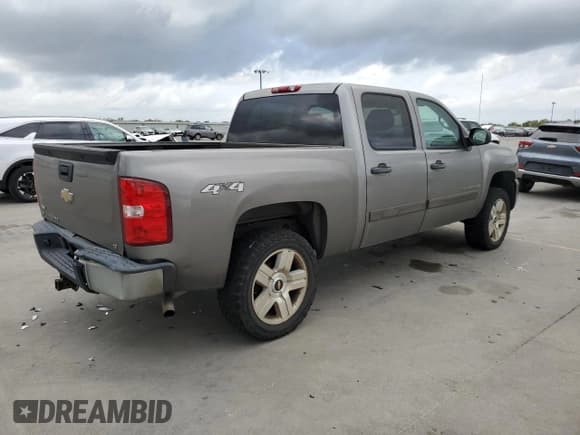 ✅ 2008 Chevrolet Silverado 1500 LTZ • VIN: 3GCEK13348G246195 • Lot: 78186904. Listed on Copart with 261,513 mi. Free auction sales archive from the USA and detailed vehicle history report at DreamBid. Image 3.