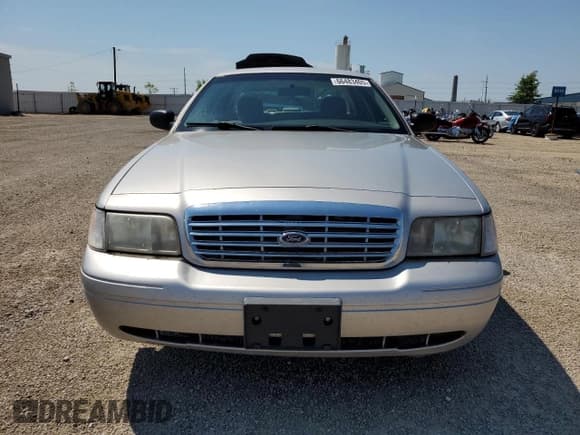 ✅ 2009 Ford Police Interceptor • VIN: 2FAHP71V59X143516 • Лот: 66483405. Опубликован ранее на Copart с пробегом 142 042 миль. Бесплатный доступ к архиву аукционных продаж из США и подробный отчёт об истории автомобиля на DreamBid. Изображение 5.