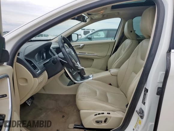 ✅ 2015 Volvo XC60 T5 Drive-E Premier Plus • VIN: YV440MDC6F2580796 • Лот: 65621785. Опубликован ранее на Copart с пробегом 112 941 миль. Бесплатный доступ к архиву аукционных продаж из США и подробный отчёт об истории автомобиля на DreamBid. Изображение 7.