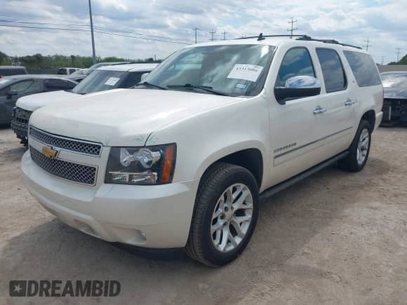 2013 Chevrolet Suburban LTZ с VIN 1GNSKKE74DR342029, выставлен на аукционе IAAI как лот 43313086 с пробегом 137 137 миль миль и . История ставок и продаж доступна на DreamBid. Изображение 2.
