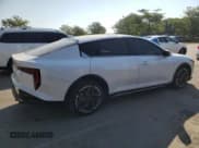 ✅ 2025 Kia K4 GT-Line • VIN: 3KPFW4DE4SE093847 • Lot: 67602635. Wystawiony na Copart z przebiegiem 3 669 mil. Bezpłatny archiwum sprzedaży aukcyjnych z USA i szczegółowy raport historii pojazdu na DreamBid. Zdjęcie 3.