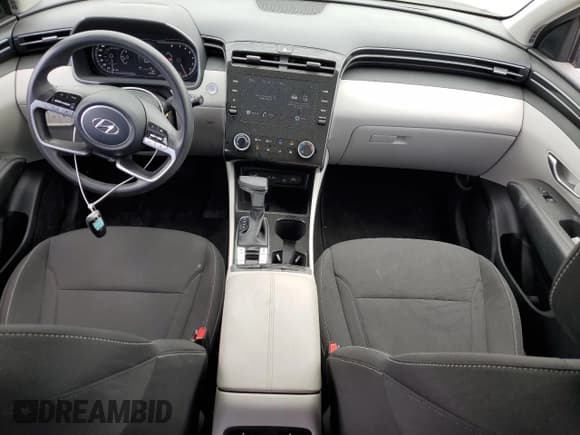 ✅ 2023 Hyundai Tucson SEL • VIN: 5NMJBCAE4PH217362 • Lot: 65817194. Wystawiony na Copart z przebiegiem 15 289 mil. Bezpłatny archiwum sprzedaży aukcyjnych z USA i szczegółowy raport historii pojazdu na DreamBid. Zdjęcie 8.