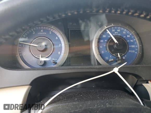 ✅ 2016 Toyota Sienna XLE • VIN: 5TDYK3DCXGS697199 • Lot: 84920305. Listed on Copart with Not provided. Free auction sales archive from the USA and detailed vehicle history report at DreamBid. Image 9.