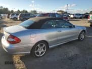 ✅ 2008 Mercedes-Benz CLK 350 • VIN: WDBTK56F28T091717 • Lot: 86485605. Wystawiony na Copart z przebiegiem 121 440 mil. Bezpłatny archiwum sprzedaży aukcyjnych z USA i szczegółowy raport historii pojazdu na DreamBid. Zdjęcie 3.