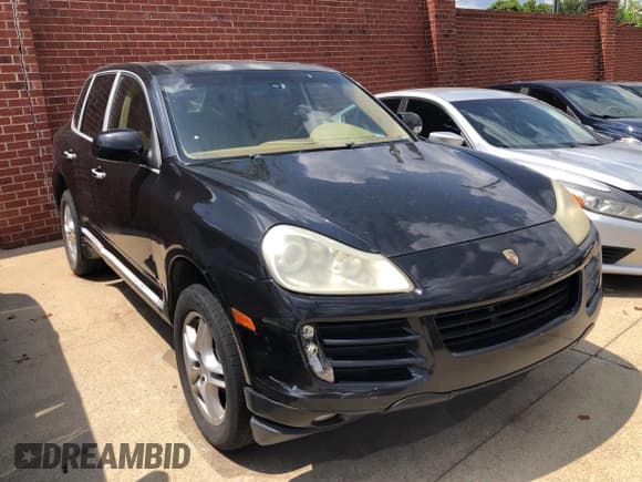 ✅ 2010 Porsche Cayenne • VIN: WP1AA2AP5ALA07274 • Lot: 68574535. Wystawiony na Copart z przebiegiem 235 846 mil. Bezpłatny archiwum sprzedaży aukcyjnych z USA i szczegółowy raport historii pojazdu na DreamBid. Zdjęcie 1.