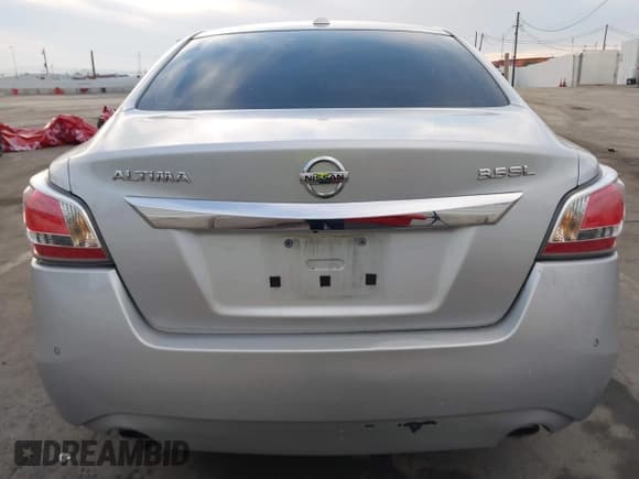 ✅ 2015 Nissan Altima SL • VIN: 1N4BL3AP0FC495519 • Lot: 43679702. Wystawiony na IAAI z przebiegiem 107 391 mil. Bezpłatny archiwum sprzedaży aukcyjnych z USA i szczegółowy raport historii pojazdu na DreamBid. Zdjęcie 17.