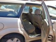 ✅ 2006 Ford Focus SE • VIN: 1FAHP36NX6W149918 • Lot: 43640346. Wystawiony na IAAI z przebiegiem 119 356 mil. Bezpłatny archiwum sprzedaży aukcyjnych z USA i szczegółowy raport historii pojazdu na DreamBid. Zdjęcie 8.