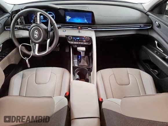 2025 Hyundai Elantra Limited with VIN KMHLN4DJ2SU143693, listed as a Copart auction lot 81075115 with 2,636 mi miles and Clean title. Bid and sale history available at DreamBid. Image 8.