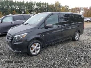 ✅ 2018 Mercedes-Benz Metris Passenger • VIN: WD4PG2EE7J3393947 • Lot: 87001285. Wystawiony na Copart z przebiegiem 157 740 mil. Bezpłatny archiwum sprzedaży aukcyjnych z USA i szczegółowy raport historii pojazdu na DreamBid. Zdjęcie 1.