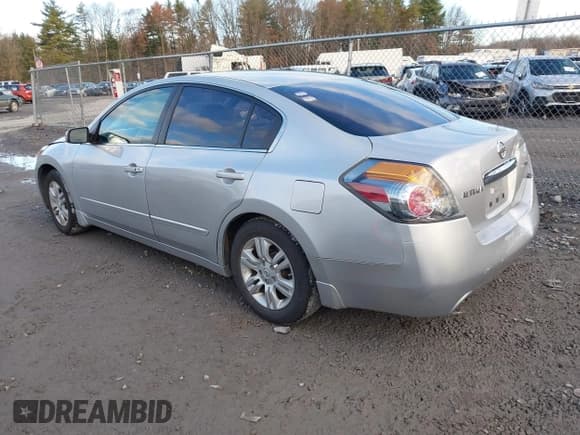 ✅ 2012 Nissan Altima S • VIN: 1N4AL2AP0CN507755 • Лот: 43695512. Опубликован ранее на IAAI с пробегом 105 941 миль. Бесплатный доступ к архиву аукционных продаж из США и подробный отчёт об истории автомобиля на DreamBid. Изображение 3.