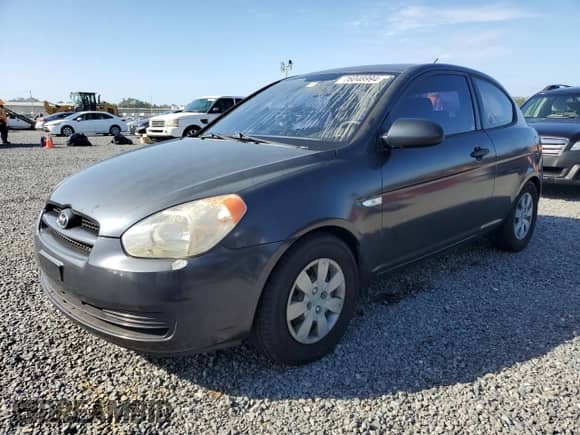 2008 Hyundai Accent GS z VIN KMHCM36C48U068659, wystawiony jako Copart lot #76048994 z przebiegiem 123 108 mil mil oraz Szkoda całkowita • Salvage title. Historia ofert i sprzedaży dostępna na DreamBid. Obrazek 1.