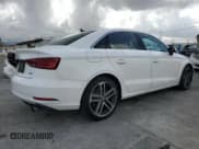 ✅ 2019 Audi A3 Premium • VIN: WAUBEGFF3KA122893 • Lot: 54514585. Wystawiony na Copart z przebiegiem 47 211 mil. Bezpłatny archiwum sprzedaży aukcyjnych z USA i szczegółowy raport historii pojazdu na DreamBid. Zdjęcie 3.