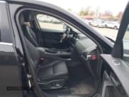 ✅ 2019 Jaguar F-Pace 25t • VIN: SADCS2FX7KA601690 • Lot: 43725323. Listed on IAAI with 107,032 mi. Free auction sales archive from the USA and detailed vehicle history report at DreamBid. Image 5.