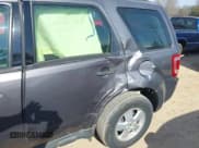 ✅ 2009 Ford Escape XLS • VIN: 1FMCU027X9KD07605 • Lot: 41849188. Wystawiony na IAAI z przebiegiem 166 363 mil. Bezpłatny archiwum sprzedaży aukcyjnych z USA i szczegółowy raport historii pojazdu na DreamBid. Zdjęcie 12.