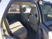 ✅ 2006 Ford Escape Hybrid • VIN: 1FMCU96H36KB01299 • Lot: 42745022. Wystawiony na IAAI z przebiegiem 194 859 mil. Bezpłatny archiwum sprzedaży aukcyjnych z USA i szczegółowy raport historii pojazdu na DreamBid. Zdjęcie 8.