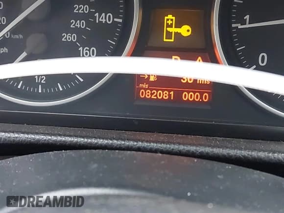 ✅ 2012 BMW 3 Series 328i xDrive • VIN: WBAKF3C58CE793584 • Lot: 43670975. Listed on IAAI with 82,081 mi. Free auction sales archive from the USA and detailed vehicle history report at DreamBid. Image 7.