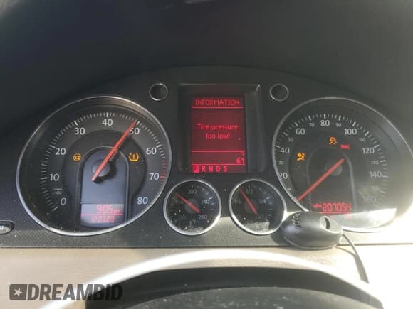 ✅ 2007 Volkswagen Passat 2.0T • VIN: WVWTK73C57E000532 • Лот: 75121744. Опубликован ранее на Copart с пробегом 207 054 миль. Бесплатный доступ к архиву аукционных продаж из США и подробный отчёт об истории автомобиля на DreamBid. Изображение 9.