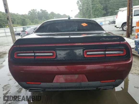 ✅ 2020 Dodge Challenger R/T 50th Anniversary • VIN: 2C3CDZBTXLH191878 • Lot: 67590625. Wystawiony na Copart z przebiegiem Nie podano. Bezpłatny archiwum sprzedaży aukcyjnych z USA i szczegółowy raport historii pojazdu na DreamBid. Zdjęcie 6.