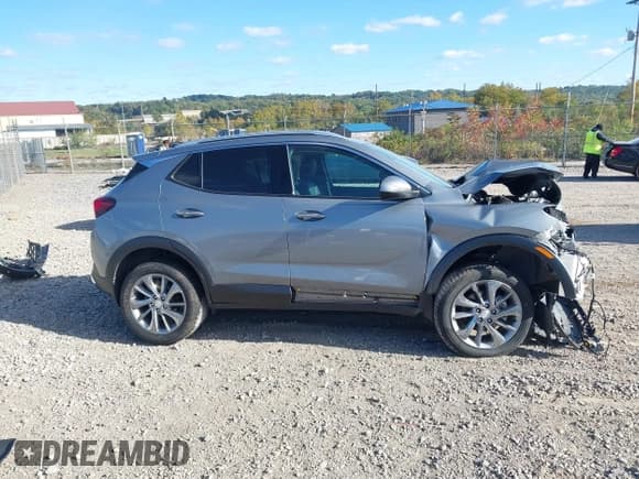 ✅ 2023 Buick Encore GX Essence • VIN: KL4MMGSL7PB104483 • Лот: 43415658. Опубликован ранее на IAAI с пробегом 22 103 миль. Бесплатный доступ к архиву аукционных продаж из США и подробный отчёт об истории автомобиля на DreamBid. Изображение 14.
