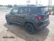 ✅ 2018 Jeep Renegade Latitude • VIN: ZACCJABB7JPJ55460 • Lot: 42263722. Wystawiony na IAAI z przebiegiem 171 418 mil. Bezpłatny archiwum sprzedaży aukcyjnych z USA i szczegółowy raport historii pojazdu na DreamBid. Zdjęcie 3.