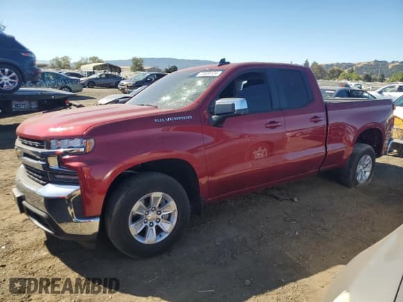 ✅ 2019 Chevrolet Silverado 1500 LT • VIN: 1GCRWCEDXKZ351645 • Lot: 71639124. Wystawiony na Copart z przebiegiem 29 393 mil. Bezpłatny archiwum sprzedaży aukcyjnych z USA i szczegółowy raport historii pojazdu na DreamBid. Zdjęcie 1.