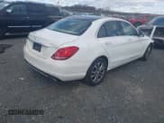 ✅ 2015 Mercedes-Benz C 300 Luxury • VIN: 55SWF4KB6FU062106 • Lot: 43695334. Wystawiony na IAAI z przebiegiem 123 378 mil. Bezpłatny archiwum sprzedaży aukcyjnych z USA i szczegółowy raport historii pojazdu na DreamBid. Zdjęcie 4.