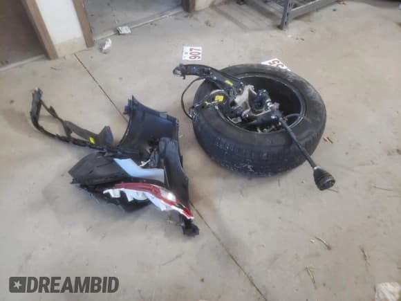 ✅ 2025 Hyundai Tucson SEL • VIN: 5NMJBCDE1SH443461 • Lot: 81400214. Wystawiony na Copart z przebiegiem 8 300 mil. Bezpłatny archiwum sprzedaży aukcyjnych z USA i szczegółowy raport historii pojazdu na DreamBid. Zdjęcie 13.