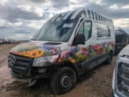 ✅ 2020 Mercedes-Benz Sprinter • VIN: W1W4EBHY6LT030247 • Lot: 45239795. Wystawiony na Copart z przebiegiem Nie podano. Bezpłatny archiwum sprzedaży aukcyjnych z USA i szczegółowy raport historii pojazdu na DreamBid. Zdjęcie 1.