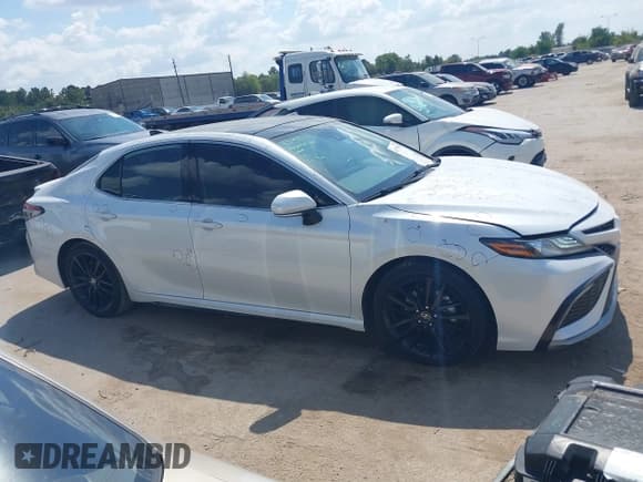 ✅ 2023 Toyota Camry XSE • VIN: 4T1K61AK5PU750912 • Lot: 43379002. Wystawiony na IAAI z przebiegiem 61 042 mil. Bezpłatny archiwum sprzedaży aukcyjnych z USA i szczegółowy raport historii pojazdu na DreamBid. Zdjęcie 13.