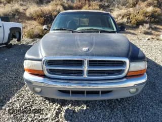 ✅ 2000 Dodge Dakota • VIN: 1B7GL22X5YS677654 • Lot: 79538194. Wystawiony na Copart z przebiegiem 64 321 mil. Bezpłatny archiwum sprzedaży aukcyjnych z USA i szczegółowy raport historii pojazdu na DreamBid. Zdjęcie 5.