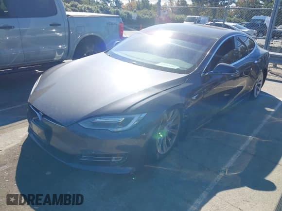 ✅ 2017 Tesla Model S 100D • VIN: 5YJSA1E25HF213092 • Lot: 43481381. Wystawiony na IAAI z przebiegiem 66 035 mil. Bezpłatny archiwum sprzedaży aukcyjnych z USA i szczegółowy raport historii pojazdu na DreamBid. Zdjęcie 2.