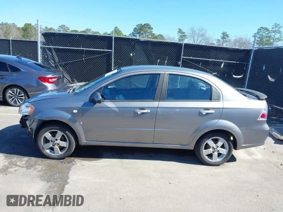 ✅ 2008 Chevrolet Aveo LT • VIN: KL1TG56648B177918 • Lot: 41575526. Wystawiony na IAAI z przebiegiem 178 725 mil. Bezpłatny archiwum sprzedaży aukcyjnych z USA i szczegółowy raport historii pojazdu na DreamBid. Zdjęcie 14.