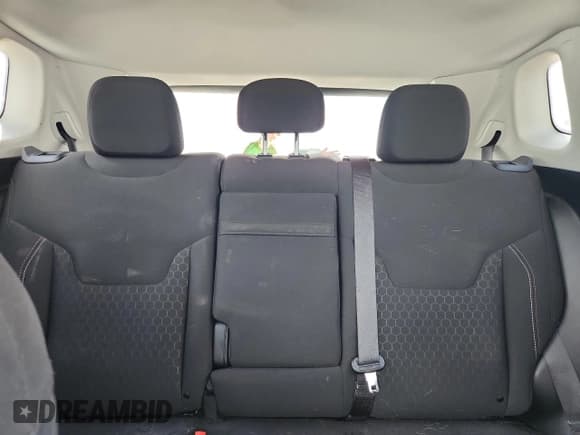 ✅ 2019 Jeep Compass Sport • VIN: 3C4NJDAB6KT829090 • Lot: 70502565. Listed on Copart with 63,901 mi. Free auction sales archive from the USA and detailed vehicle history report at DreamBid. Image 10.