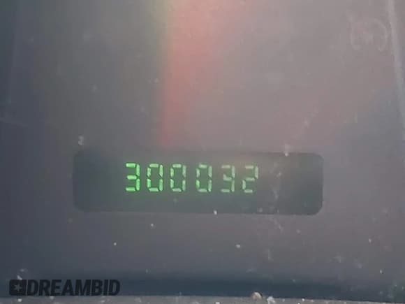 ✅ 2007 Ford Mustang Deluxe • VIN: 1ZVFT84N175265638 • Lot: 42944286. Listed on IAAI with 300,032 mi. Free auction sales archive from the USA and detailed vehicle history report at DreamBid. Image 7.