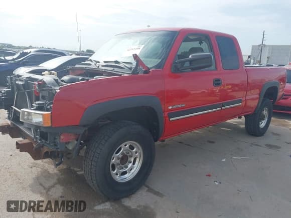 ✅ 2003 Chevrolet Silverado 2500HD LS • VIN: 1GCHC29U13E267828 • Lot: 42712108. Listed on IAAI with 217,111 mi. Free auction sales archive from the USA and detailed vehicle history report at DreamBid. Image 2.