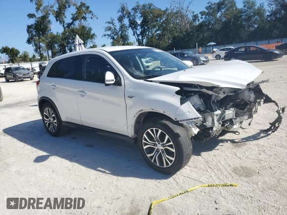 ✅ 2018 Mitsubishi Outlander ES • VIN: JA4AP3AU4JZ011674 • Lot: 91460965. Listed on Copart with 44,084 mi. Free auction sales archive from the USA and detailed vehicle history report at DreamBid. Image 4.