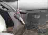 2008 Saturn VUE XE z VIN 3GSCL33P78S553669, wystawiony jako IAAI lot #41329345 z przebiegiem 162 529 mil mil oraz . Historia ofert i sprzedaży dostępna na DreamBid. Obrazek 11.