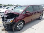 ✅ 2016 Kia Sedona SX • VIN: KNDMC5C10G6161580 • Лот: 42255970. Опубликован ранее на IAAI с пробегом 82 718 миль. Бесплатный доступ к архиву аукционных продаж из США и подробный отчёт об истории автомобиля на DreamBid. Изображение 18.