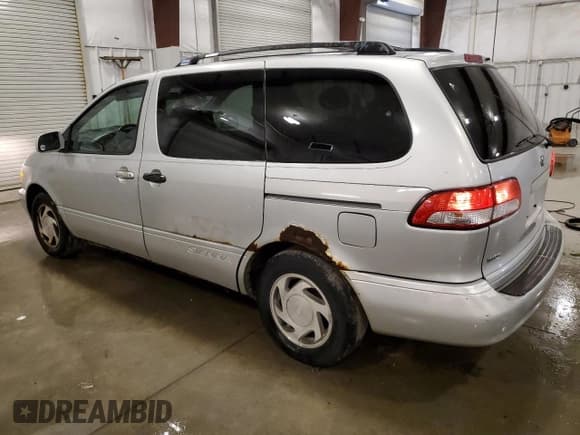 ✅ 2002 Toyota Sienna XLE • VIN: 4T3ZF13C82U502321 • Лот: 65353305. Опубликован ранее на Copart с пробегом 243 845 миль. Бесплатный доступ к архиву аукционных продаж из США и подробный отчёт об истории автомобиля на DreamBid. Изображение 2.