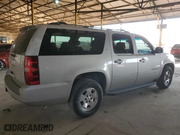 ✅ 2007 Chevrolet Suburban LT • VIN: 3GNFC16J77G120897 • Lot: 70855734. Listed on Copart with Not provided. Free auction sales archive from the USA and detailed vehicle history report at DreamBid. Image 3.